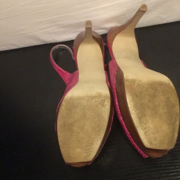 Guess Pink Python 🐍 platform heels 👠 - Picture 3 of 8